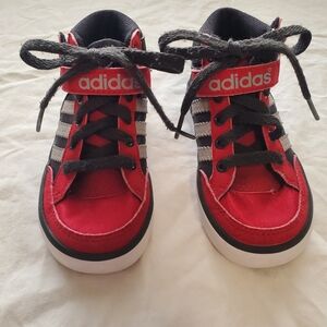 Adidas Originals Hard Court Hi Strap toddler sneakers 6K